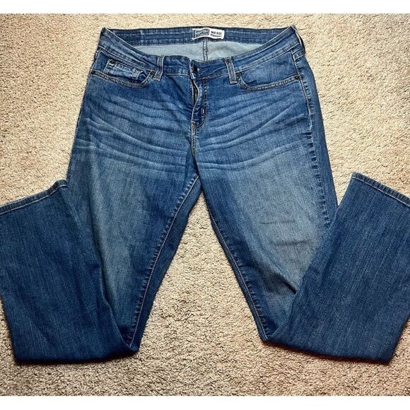 Levi’s Signature Mid Rise Straight Jean, Size 12.‎ Excellent Used Condition. - Picture 1 of 6